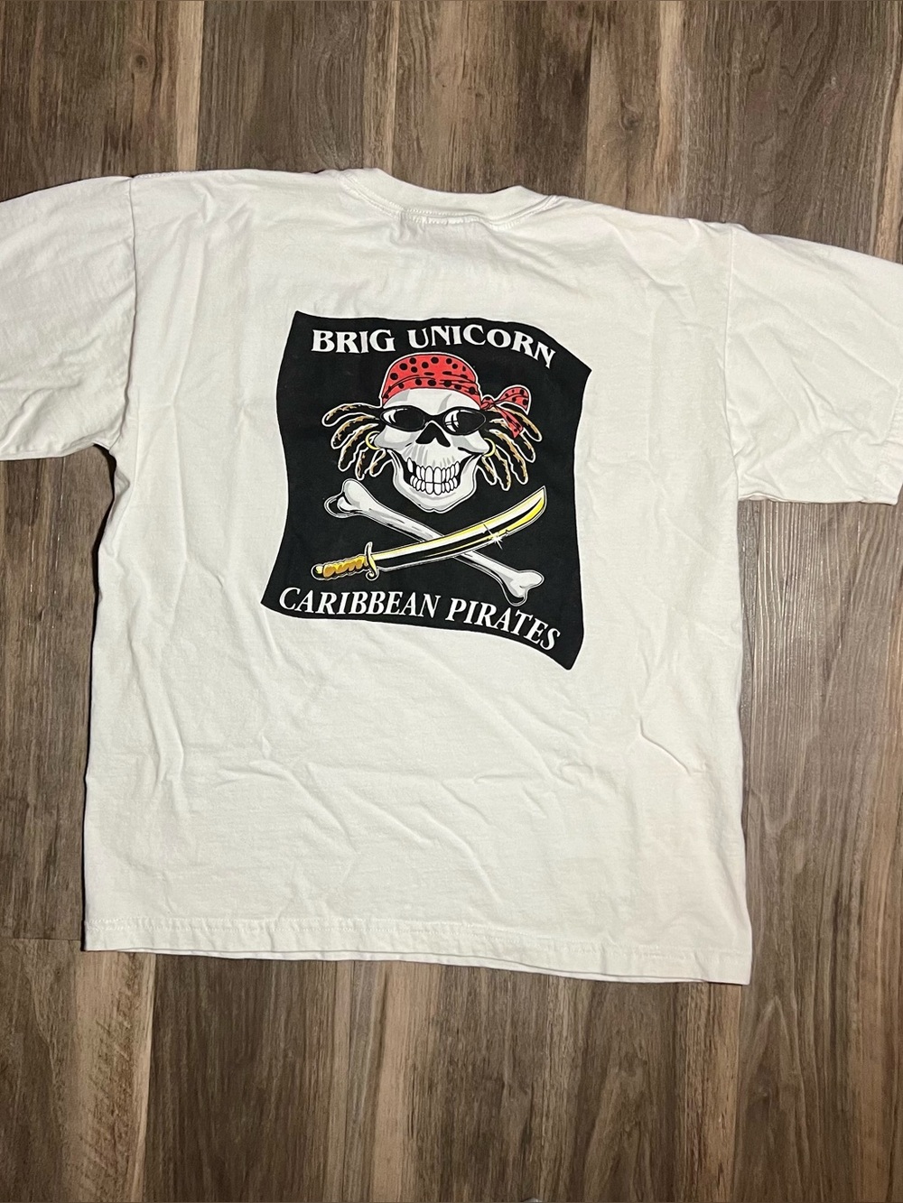 Vintage Y2K St. Lucia Windward islands Pirate Graphic Print T-shirt Flag